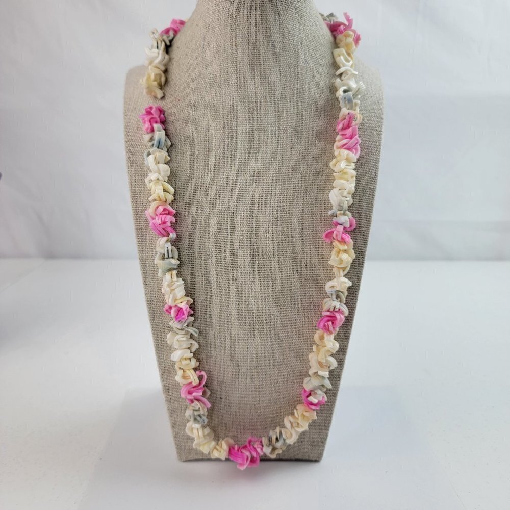 White Pink And Gray Shell Chip Chunky Beaded Necklace 26 Inch Endless No Clasp